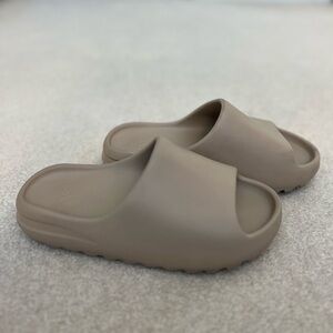 Women’s Yeezy slides